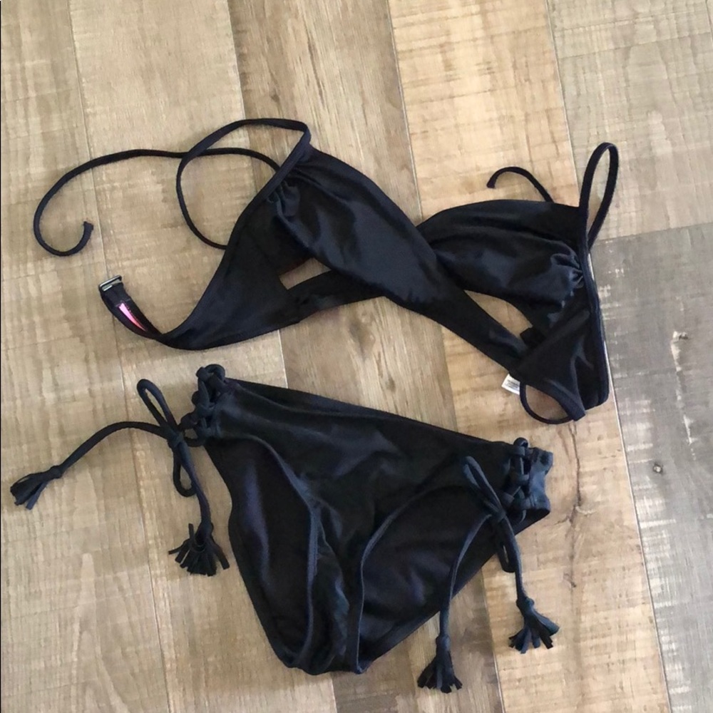 Cali black wrap bikini